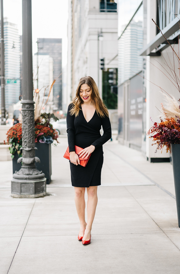 cute-black-dress-for-holiday-parties