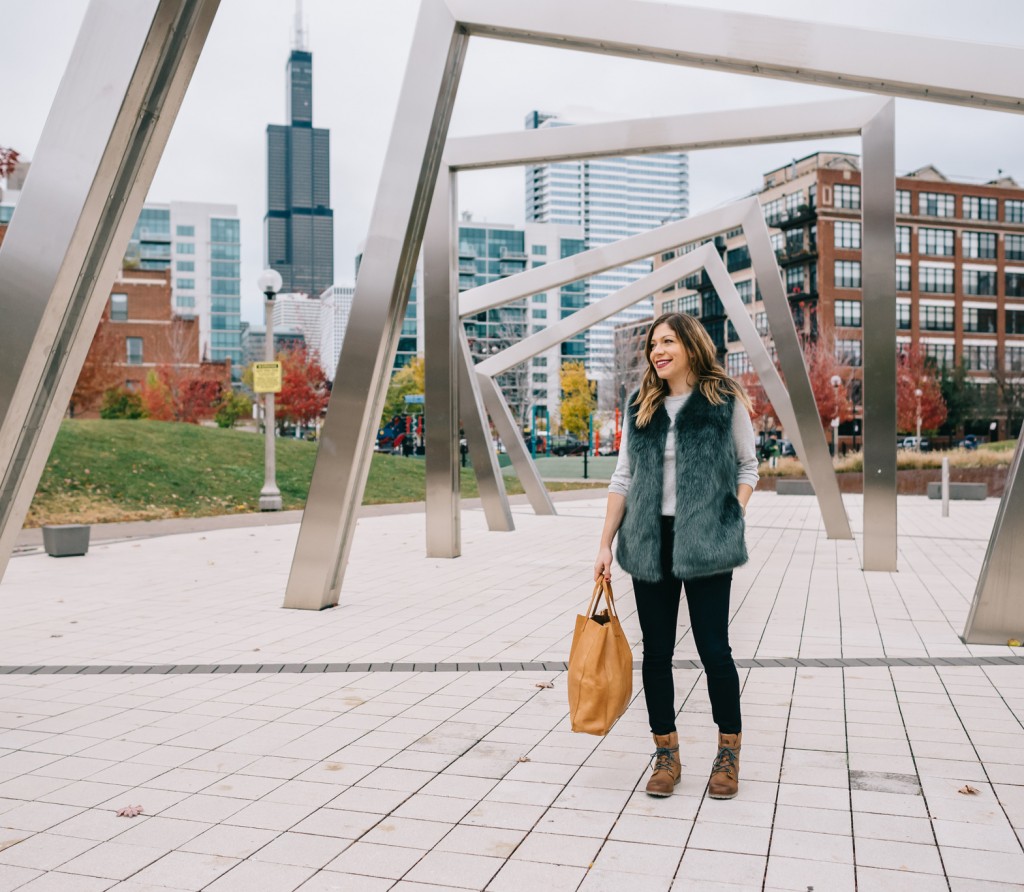 how-to-wear-a-faux-fur-vest-in-the-winter