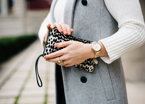 black-and-white-wallet-clutch