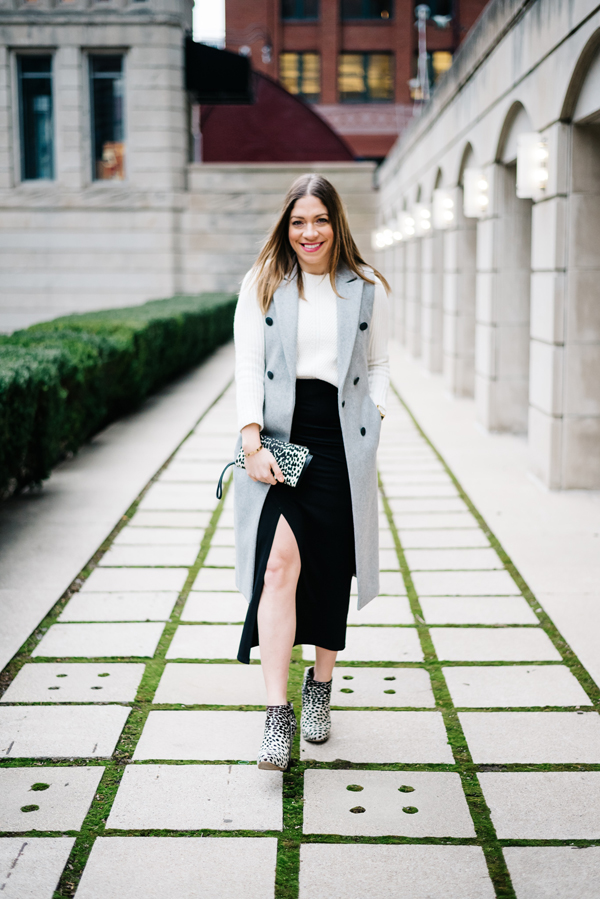 white-shirt-and-pencil-skirt