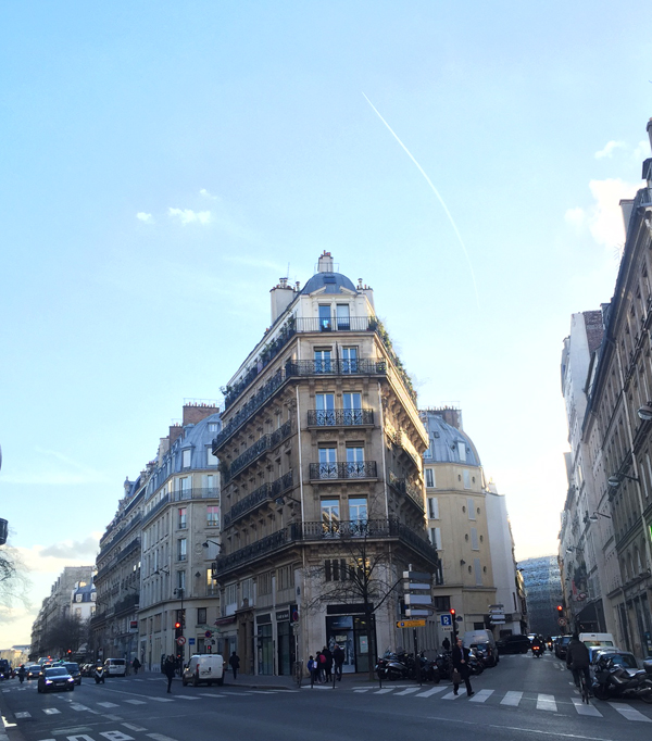 cute apartment buildings in paris